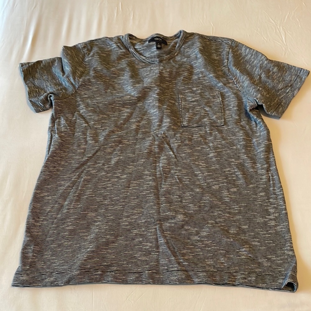 1901 T-shirt with pocket. Size L